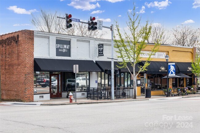 Building Photo - 138 S Main St