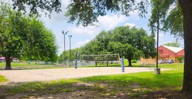 Building Photo - 2217 10th St