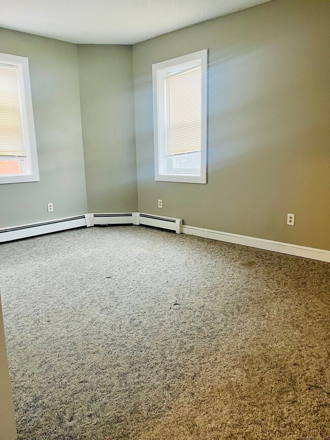 Building Photo - 24 Mortson St