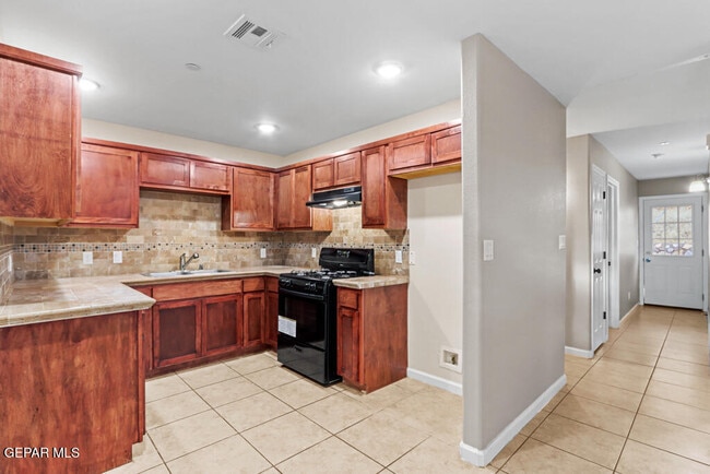 Building Photo - 4716 Pistolero Ln