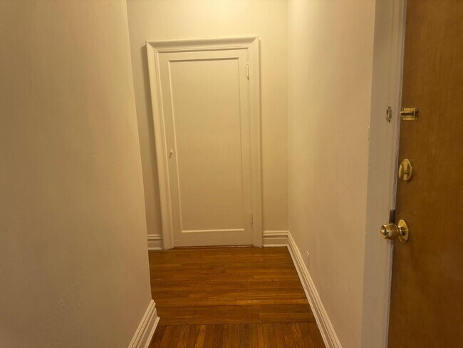 Building Photo - 35-39-39 Fulton St