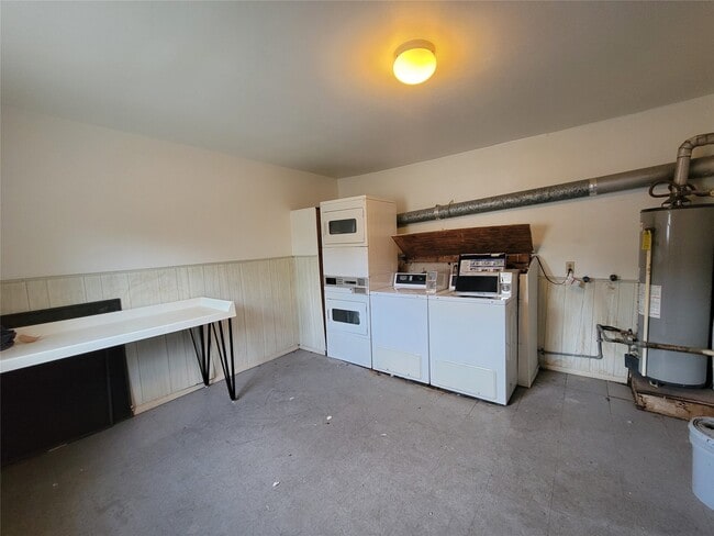 Building Photo - 1314 Heights Blvd