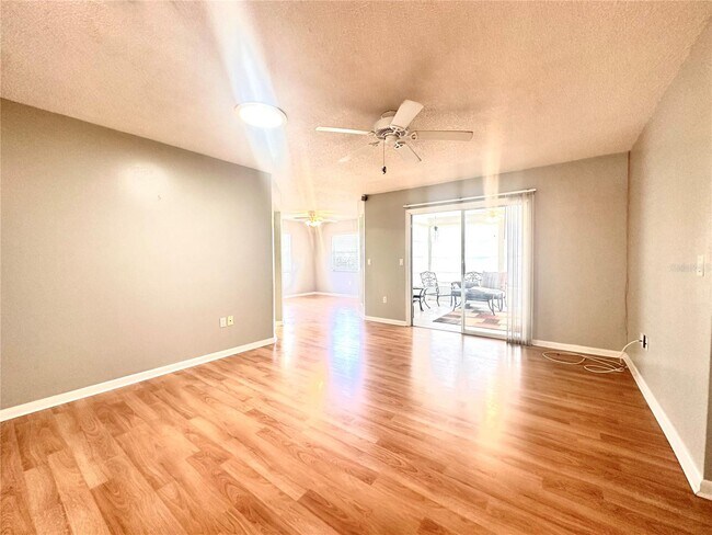 Building Photo - 1649 Selkirk Dr