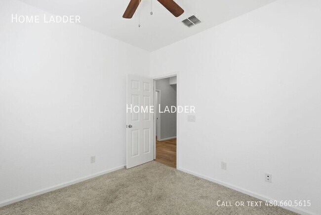 Building Photo - 3234 E Dogwood Pl