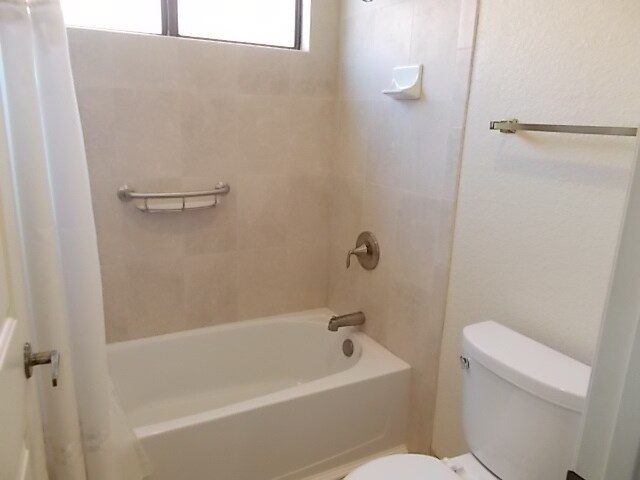 Building Photo - Fantastic 2Br/2Ba Single Level Home in Bernardo Heights