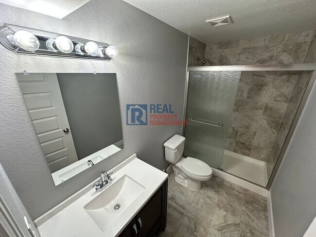 Building Photo - 4854 S Sicily St