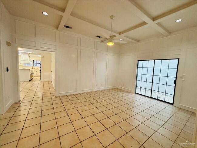 Building Photo - 14 Colorado St