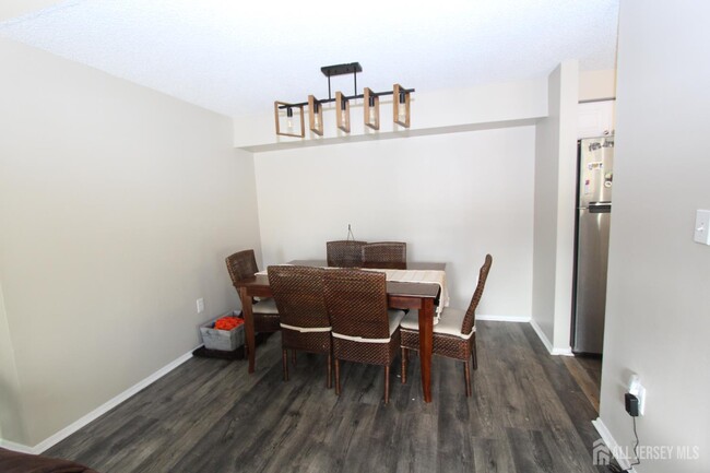 Building Photo - 1016 Aspen Dr