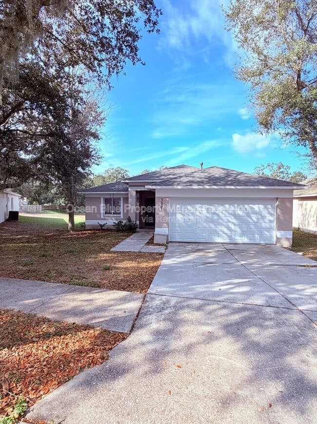 Building Photo - 3006 Summer House Dr