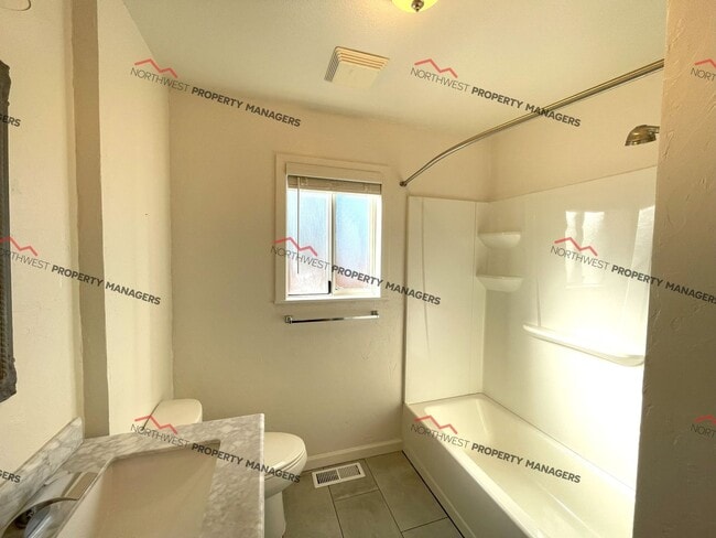 Building Photo - STATUS:  AVAILABLE | R136B | $2195.00