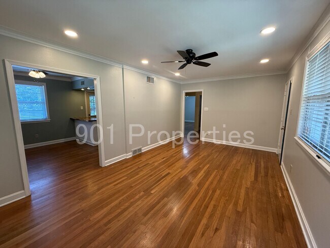 Building Photo - 4963 Sequoia Rd