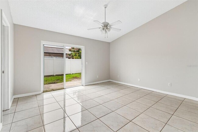 Building Photo - 10105 Sea spray Pl