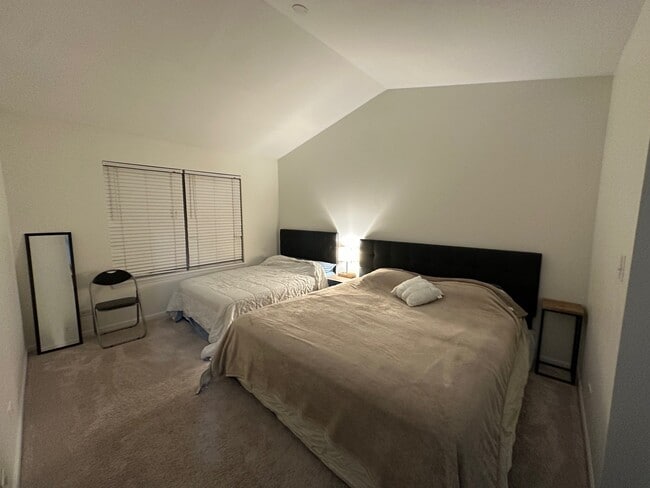 Building Photo - 2600 Providence Ave