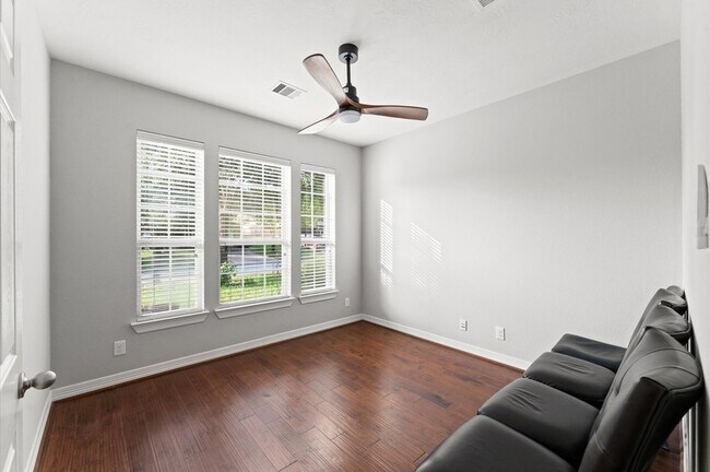 Building Photo - 3618 Bluebonnet Trace Dr