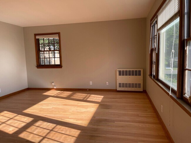 Building Photo - x311