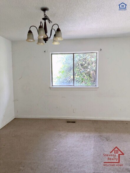 Building Photo - 409 Donaldson Rd