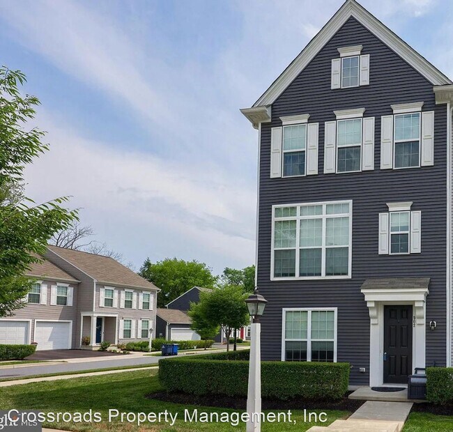 Primary Photo - 2 br, 3.5 bath House - 902 Mayer Place
