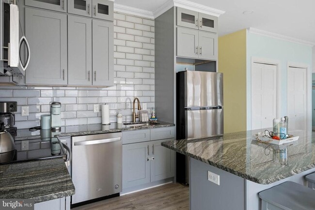 Building Photo - 29331 Clifton Shores Dr