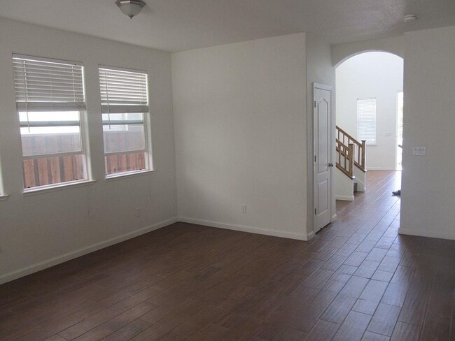 Building Photo - 233 American Farms Ave