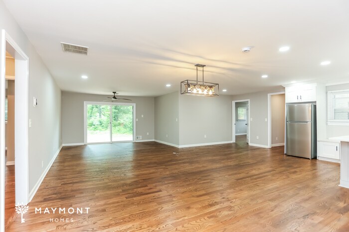 Building Photo - 1730 Timothy Dr SW