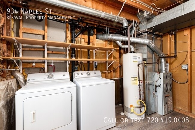 Building Photo - 934 Naples St