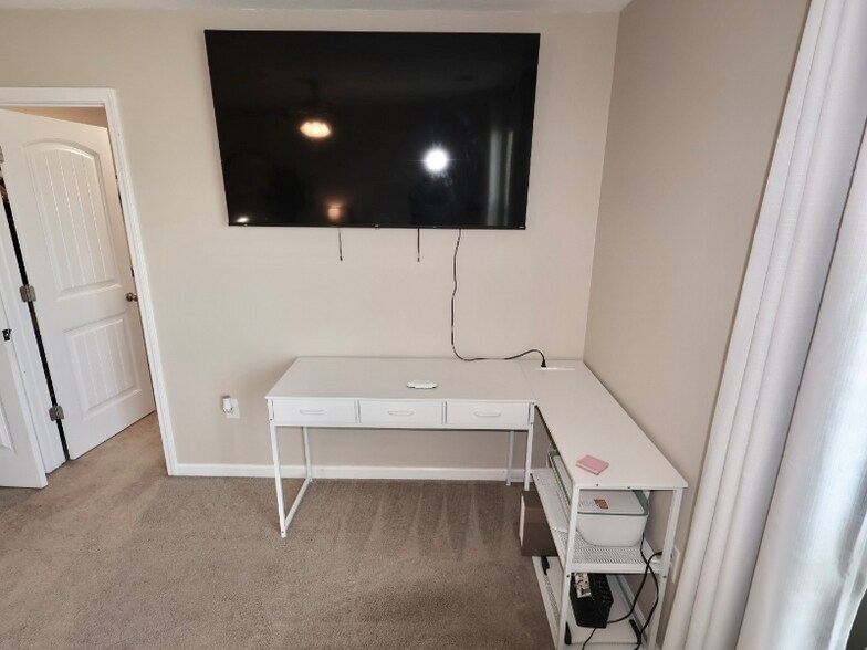 Building Photo - 83 Rhett Ln