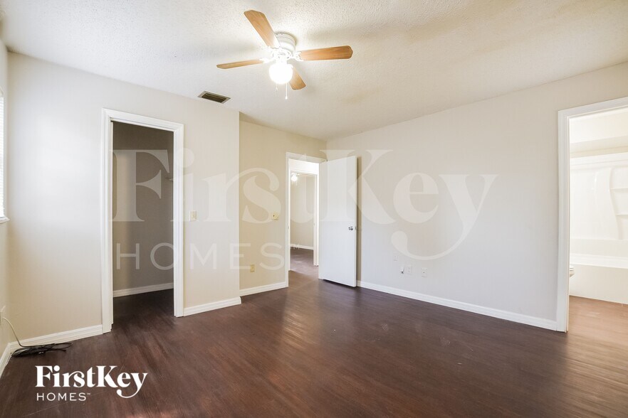 Building Photo - 2791 Newmark Dr