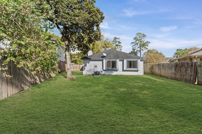 Building Photo - 22935 Sherioaks Ln