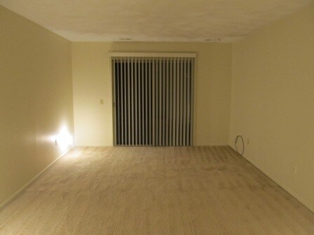 Building Photo - 4498 S Van Vleet Rd