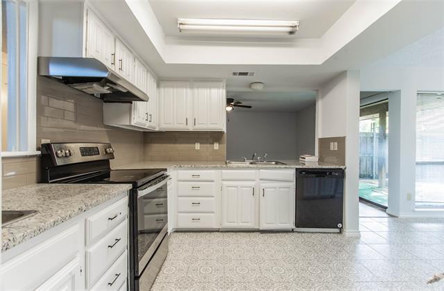Building Photo - 12617 Hornbeam Dr