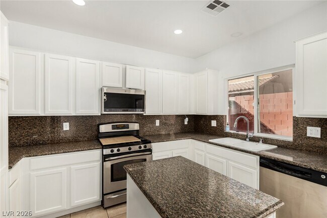 Building Photo - 10231 Bare Rabbit Ct