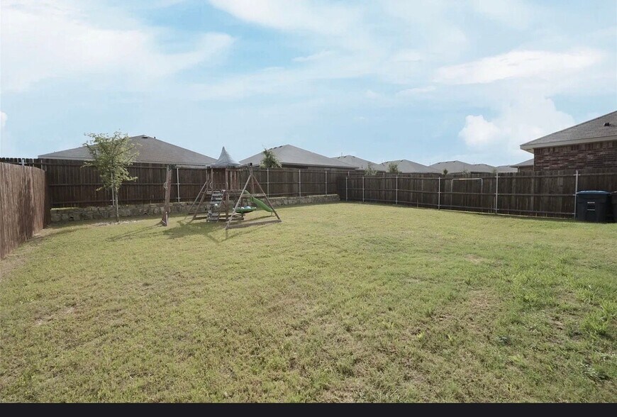 Building Photo - 8621 Angel Gardens Dr