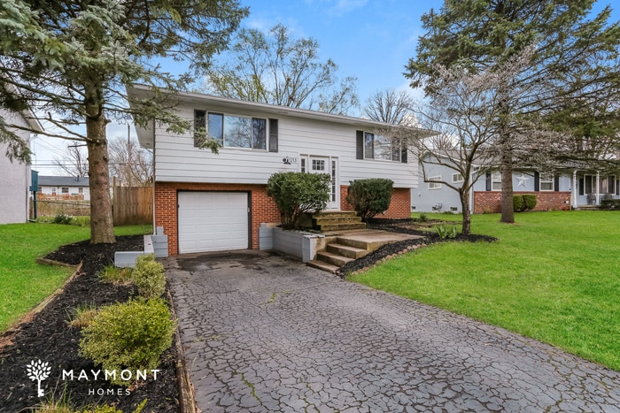 Building Photo - 1213 Kildale Square S