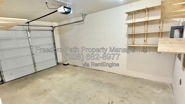 Building Photo - 2918 N Boyer Ave