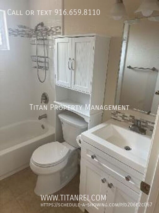 Building Photo - 7225 Camel Rock Way