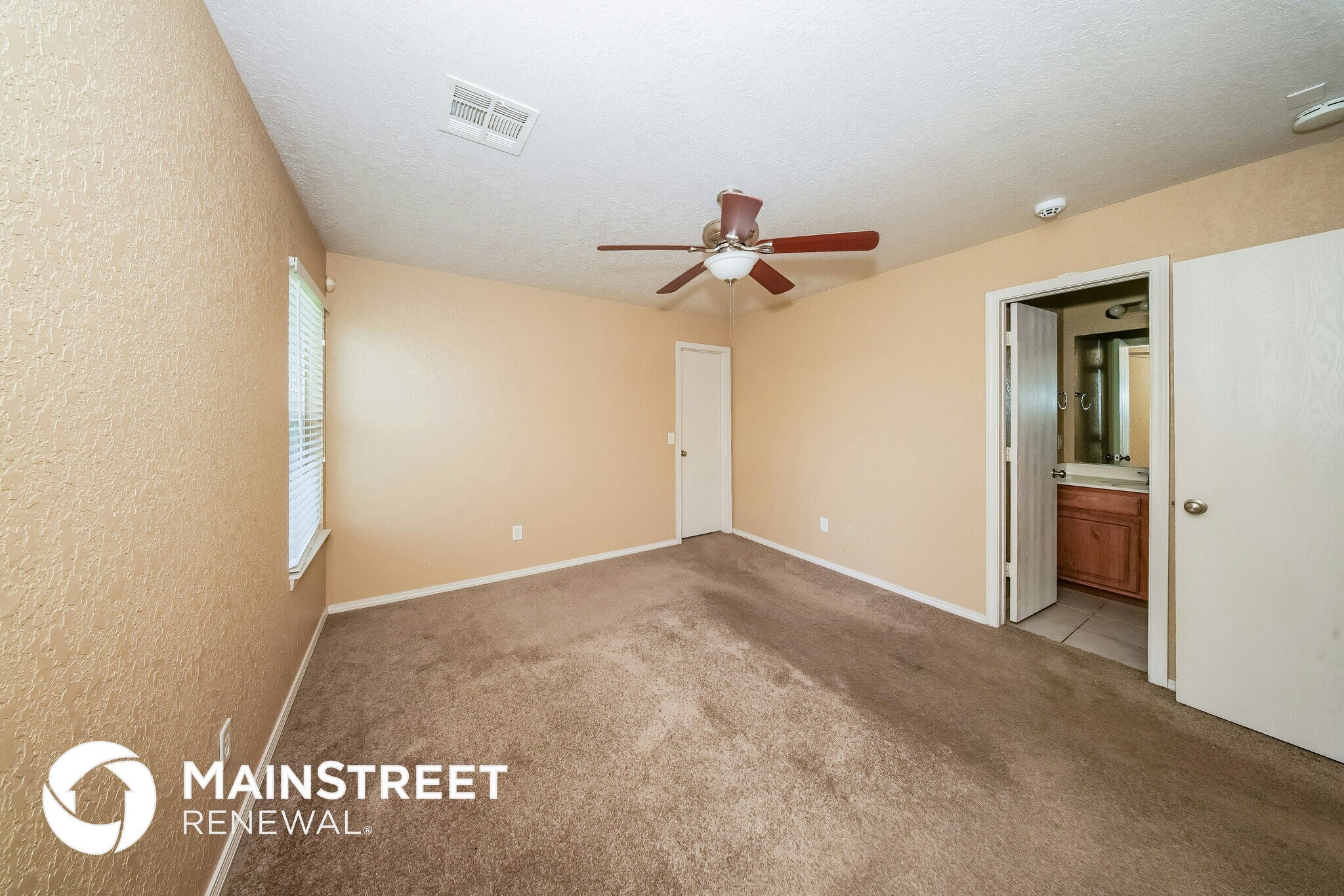 Building Photo - 2524 Waterleaf Dr