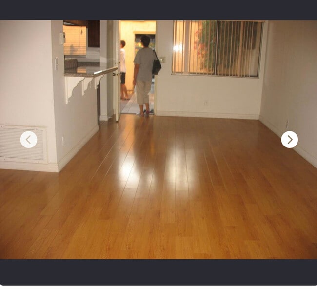 Building Photo - 261 S Sentous Ave