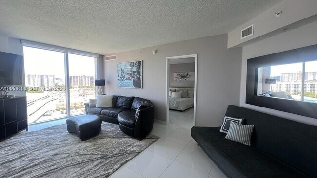 Building Photo - 150 Sunny Isles Blvd