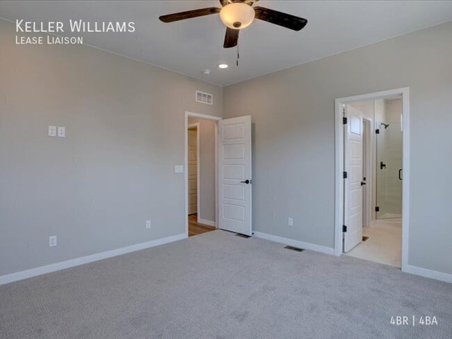 Building Photo - 8800 Hugo Dr