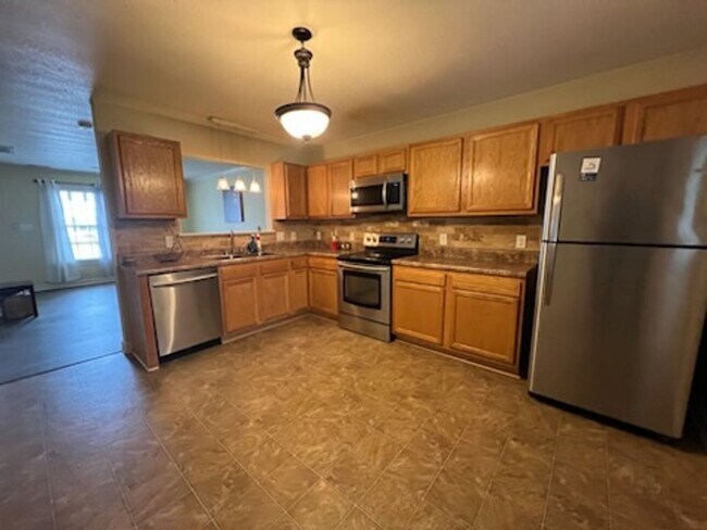 Building Photo - Two Bedroom Townhome - Carolina Forest