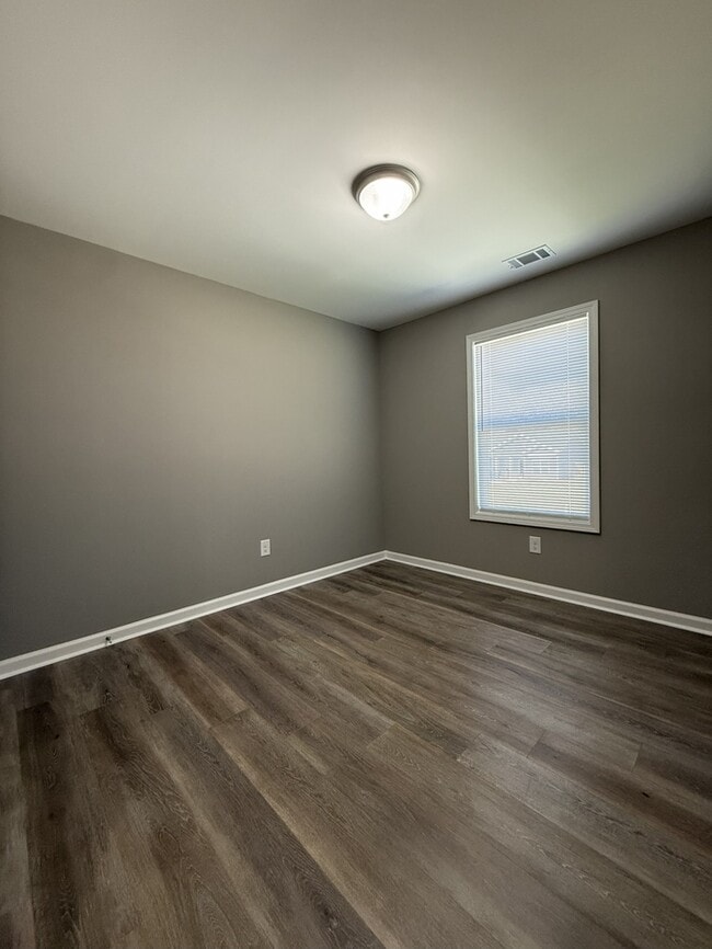 Building Photo - 174 Charlotte Cir