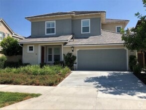 Building Photo - 135 Sparrow