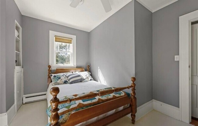 Building Photo - Charming Ardmore home full of character in...