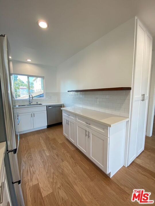 Building Photo - 1129 N Westmoreland Ave