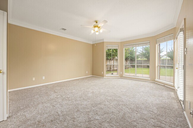 Building Photo - 1919 Valleria Ct