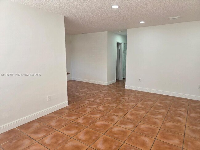 Building Photo - 9915 SW 87th St