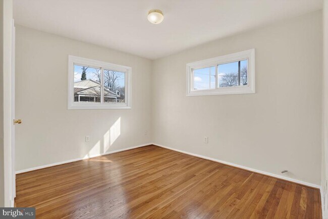 Building Photo - 1597 Katherine Ct