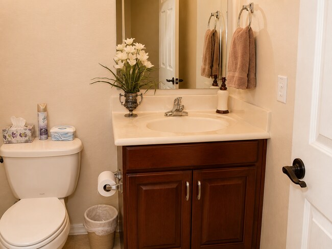 Building Photo - Spacious 5-Bedroom Gilbert Home with a Sparkling Pool!