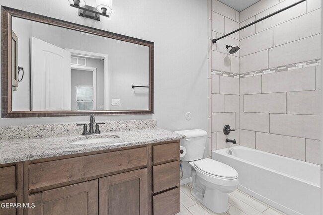 Building Photo - 932 Texas Madrone Dr
