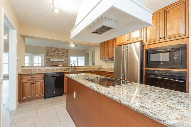 Building Photo - 11407 Briar Rose Dr